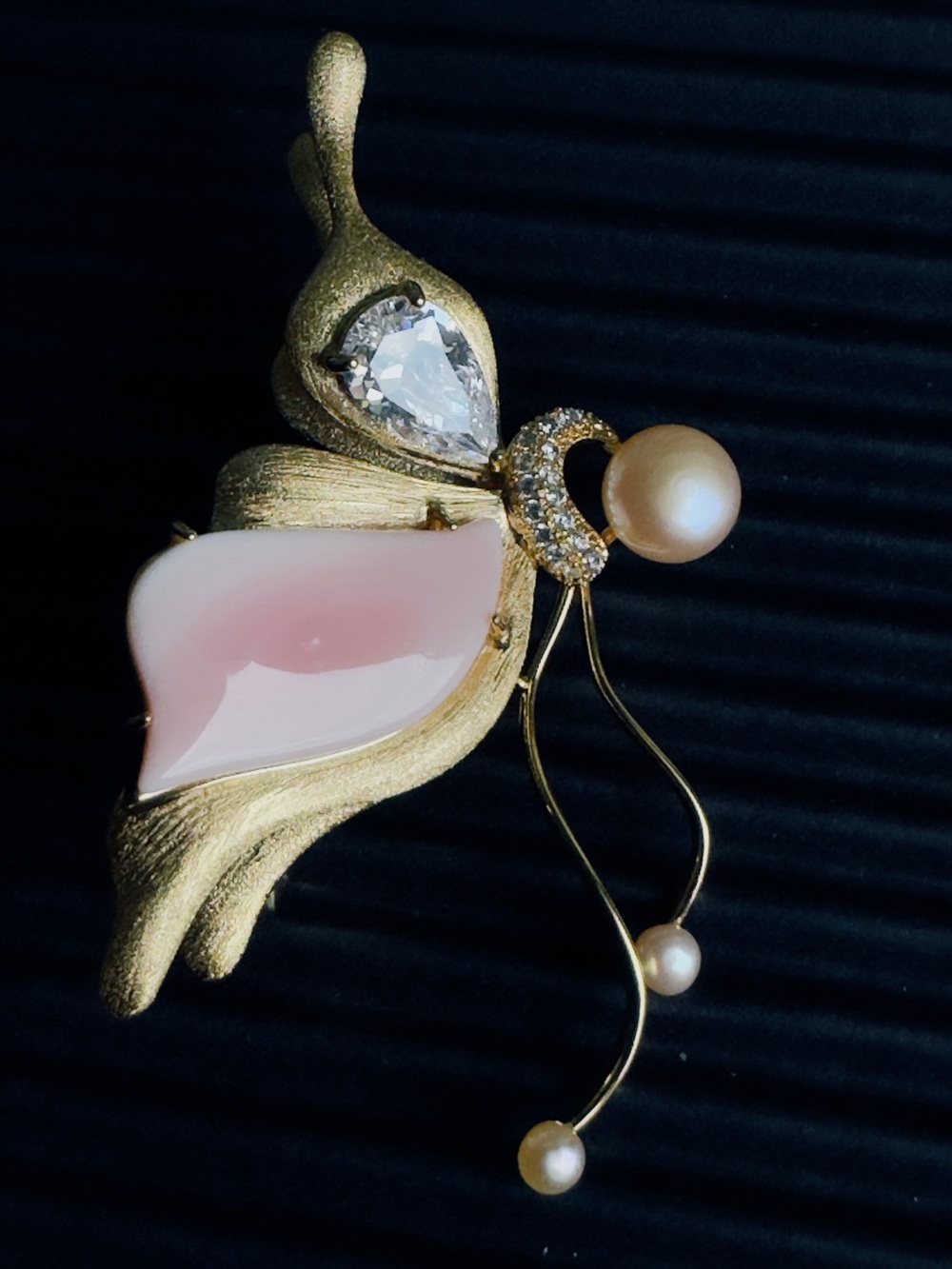 Gold-tone Floral Brooch with Pink Enamel & gold Pearl Accents